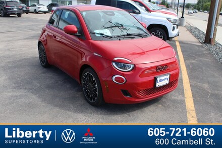 2024 FIAT 500e Hatchback
