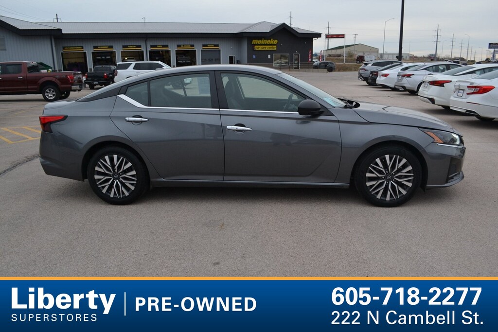 Used 2024 Nissan Altima 2.5 SV Sedan