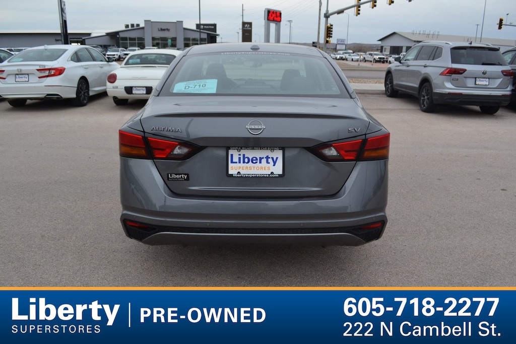 Used 2024 Nissan Altima 2.5 SV Sedan