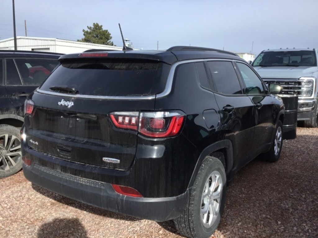 Used 2024 Jeep Compass Latitude SUV