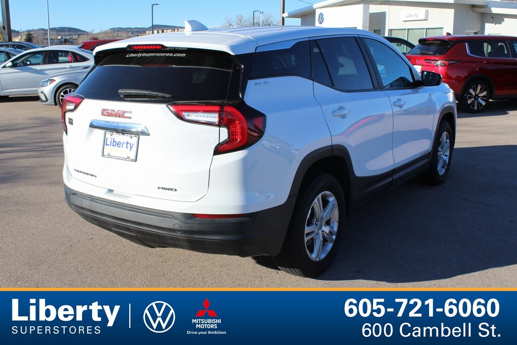 Used 2024 GMC Terrain SLE SUV