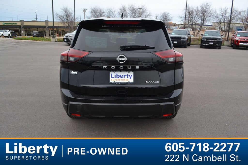 Used 2024 Nissan Rogue SV SUV
