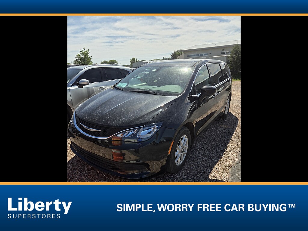 Used 2017 Chrysler Pacifica Touring