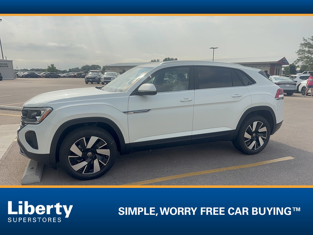 New 2026 Volkswagen Atlas Cross Sport SE w/Technology
