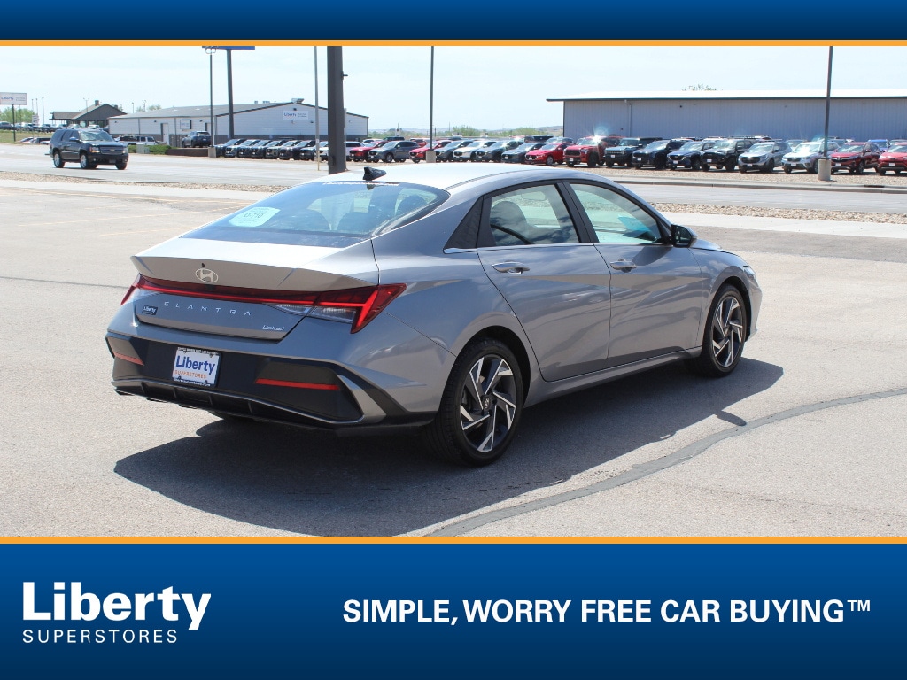 Used 2025 Hyundai Elantra Limited