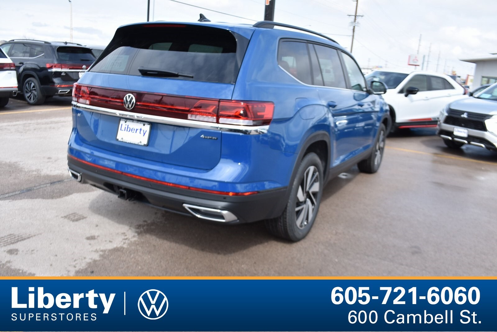 2025 Volkswagen Atlas SE Technology photo 3