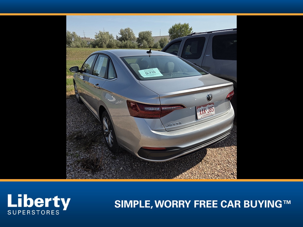 Used 2024 Volkswagen Jetta SE
