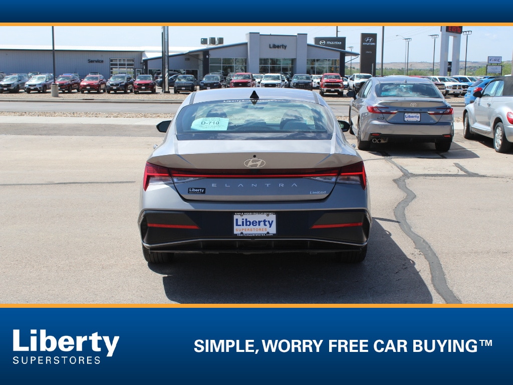 Used 2025 Hyundai Elantra Limited