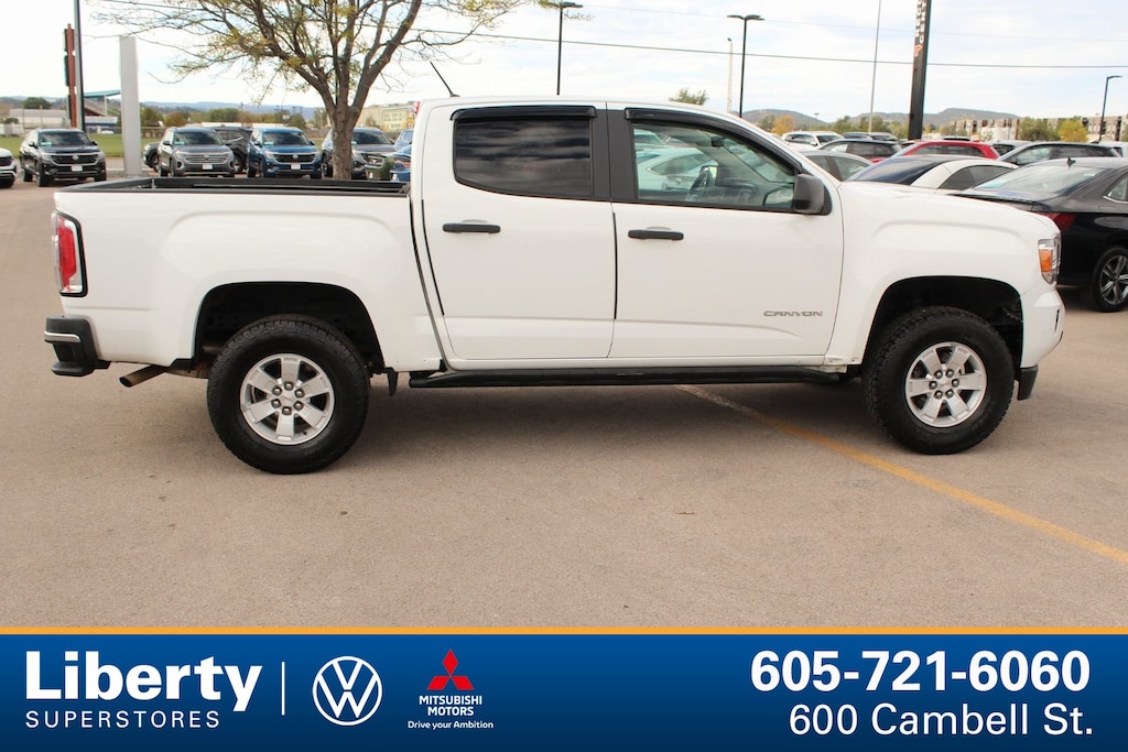 Used 2018 GMC Canyon Base Truck Crew Cab