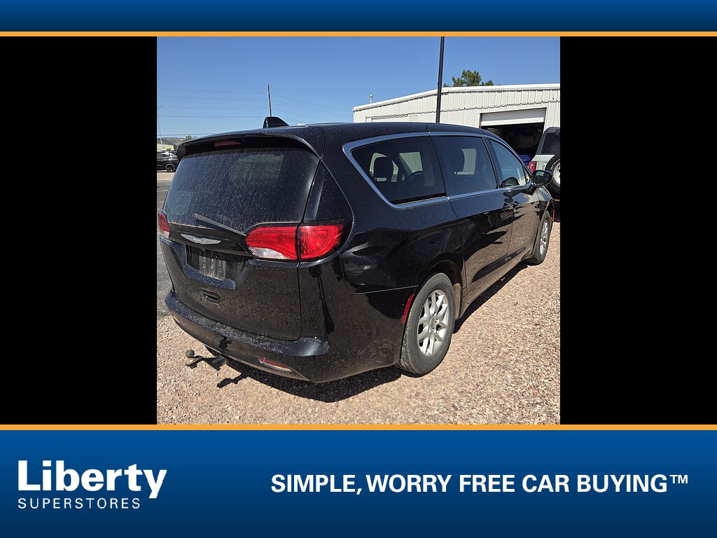 Used 2017 Chrysler Pacifica Touring