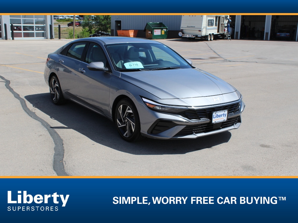Used 2025 Hyundai Elantra Limited