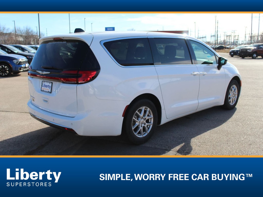 Used 2024 Chrysler Pacifica Touring L Van Passenger Van