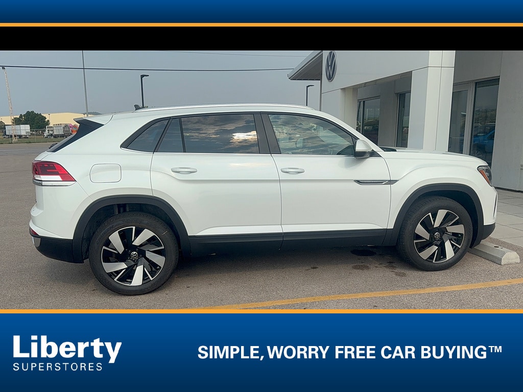 New 2026 Volkswagen Atlas Cross Sport SE w/Technology