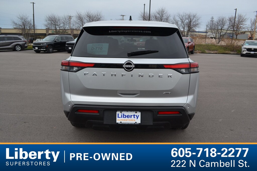 Used 2024 Nissan Pathfinder S SUV