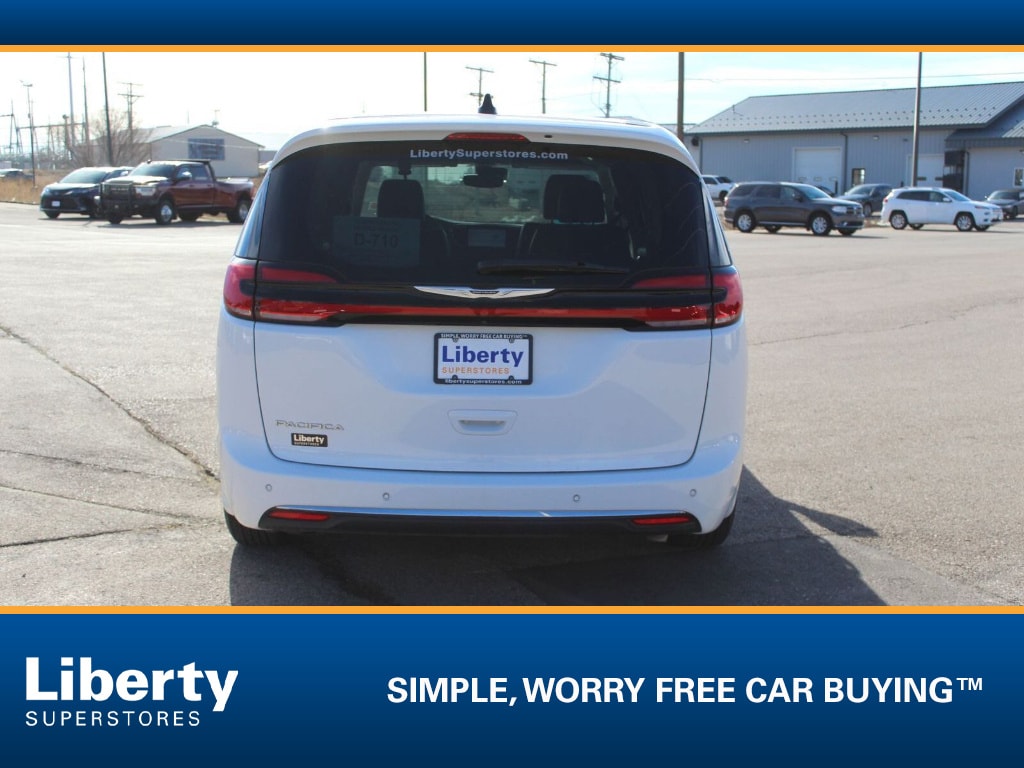 Used 2024 Chrysler Pacifica Touring L Van Passenger Van