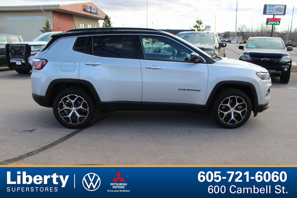 Used 2024 Jeep Compass Limited SUV
