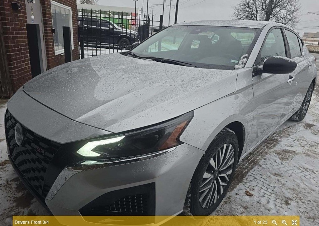 Used 2025 Nissan Altima SV Sedan