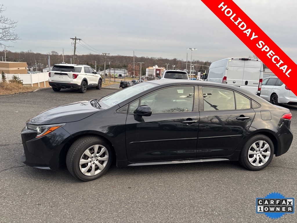 Used 2020 Toyota Corolla LE Sedan
