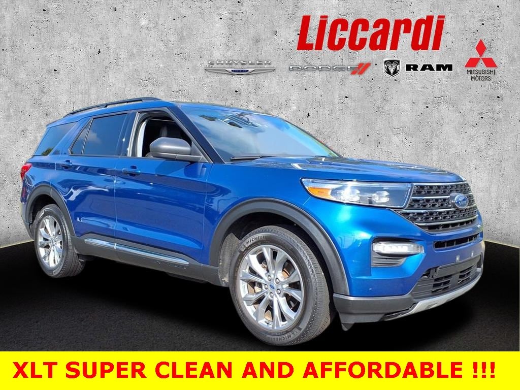 2022 Ford Explorer XLT's photo