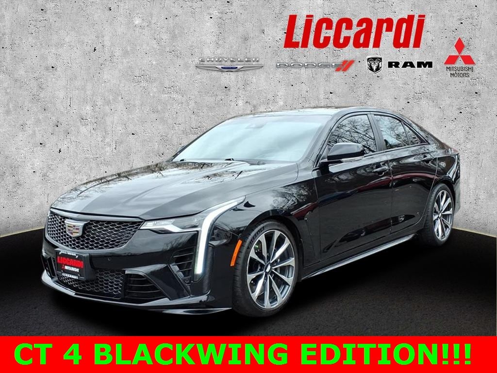 2022 Cadillac CT4 V-Series Blackwing's photo
