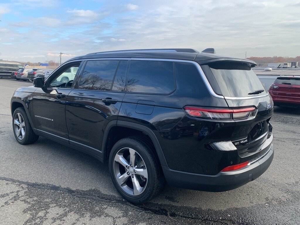 2021 Jeep Grand Cherokee Limited photo 3