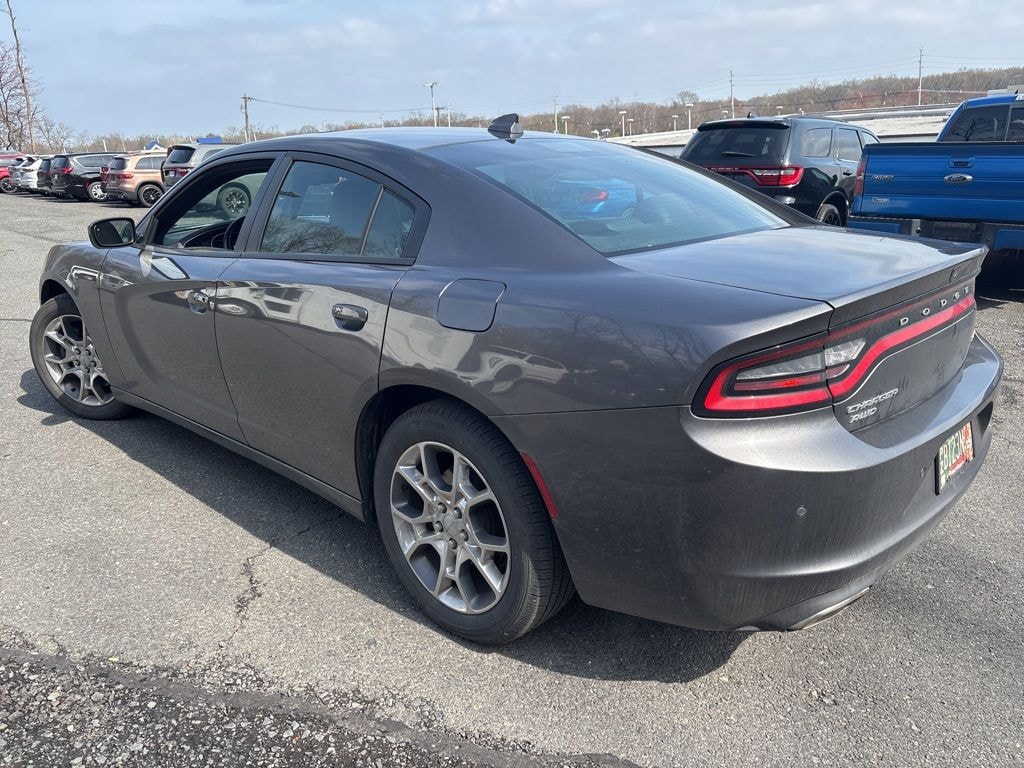 Used 2016 Dodge Charger SXT Sedan
