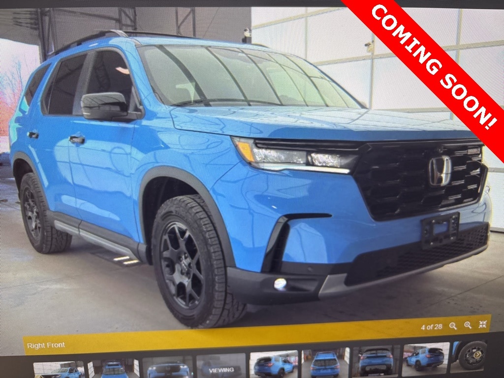 Used 2024 Honda Pilot TrailSport SUV