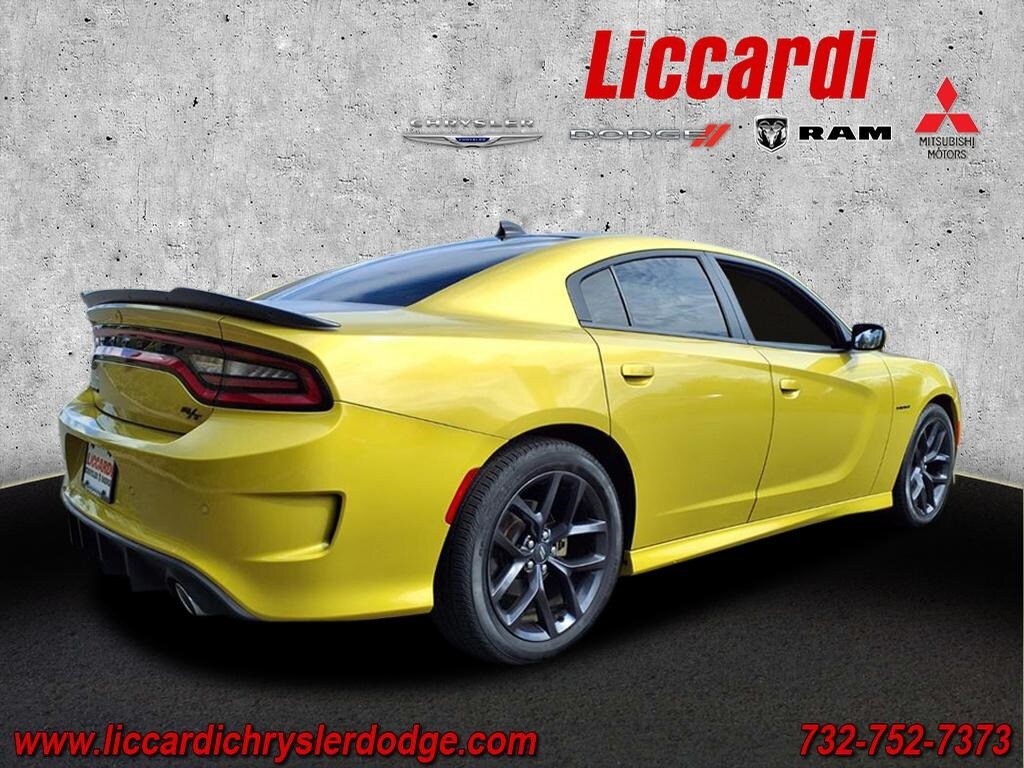 2021 Dodge Charger R/T photo 2