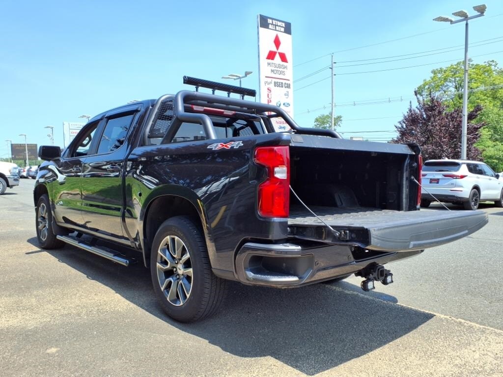 2024 Chevrolet Silverado 1500 RST photo 4