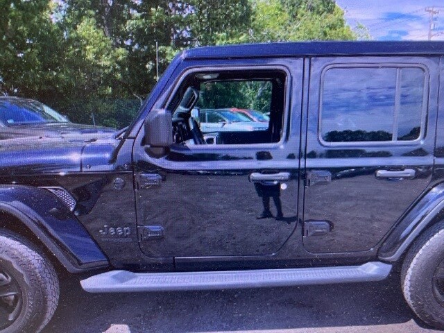 2022 Jeep Wrangler Unlimited Sahara Altitude photo 4