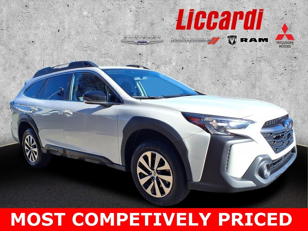 2024 Subaru Outback Premium's photo