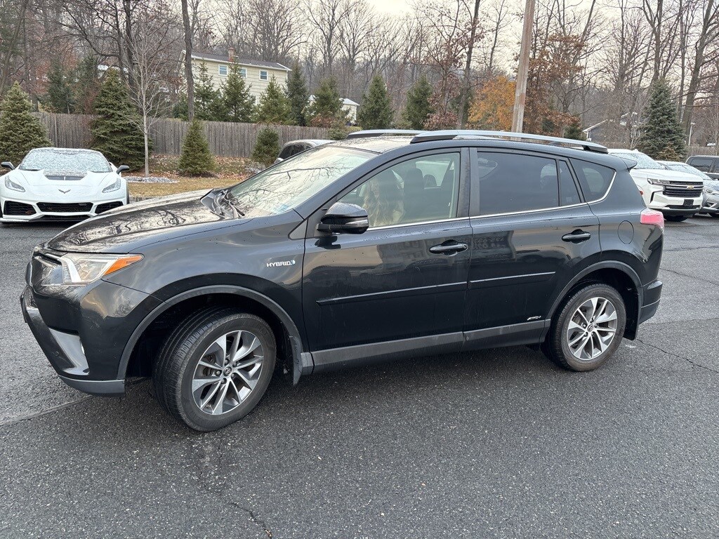 Used 2018 Toyota RAV4 Hybrid XLE SUV