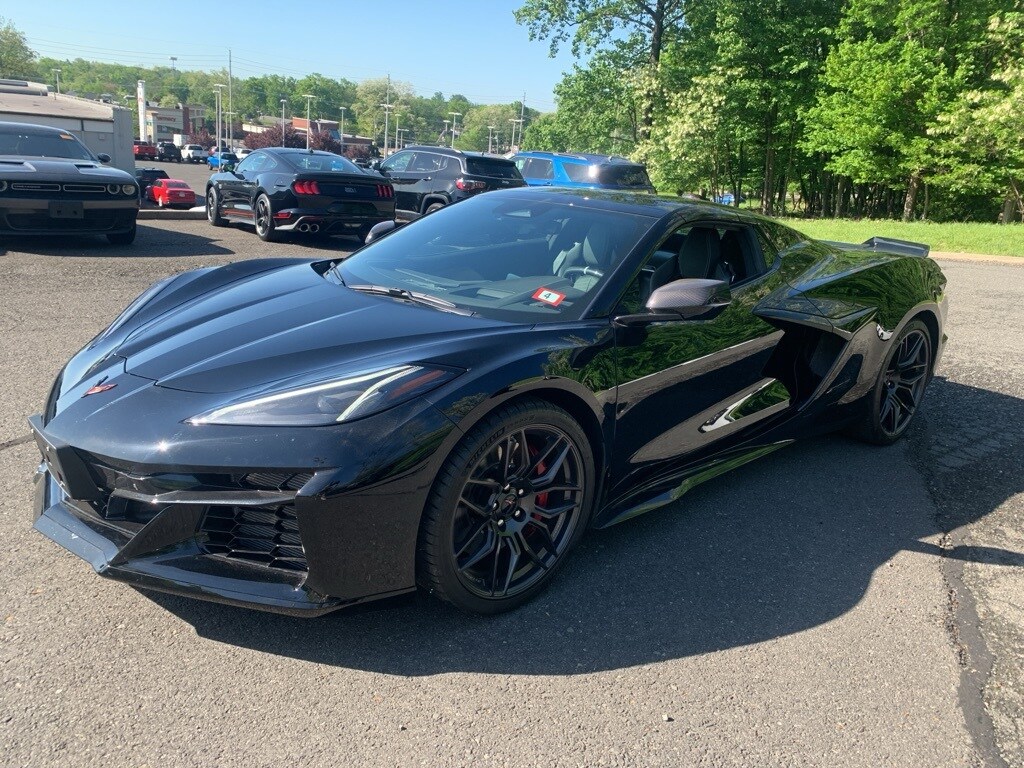 2024 Chevrolet Corvette Z06 3LZ photo 2