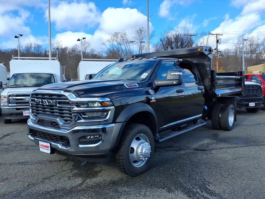 New 2026 Ram 5500 Chassis Cab TRADESMAN CREW 4X4 60' CA Pickup