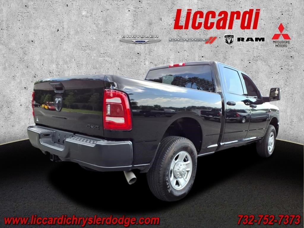 2024 Ram 3500 Tradesman photo 2