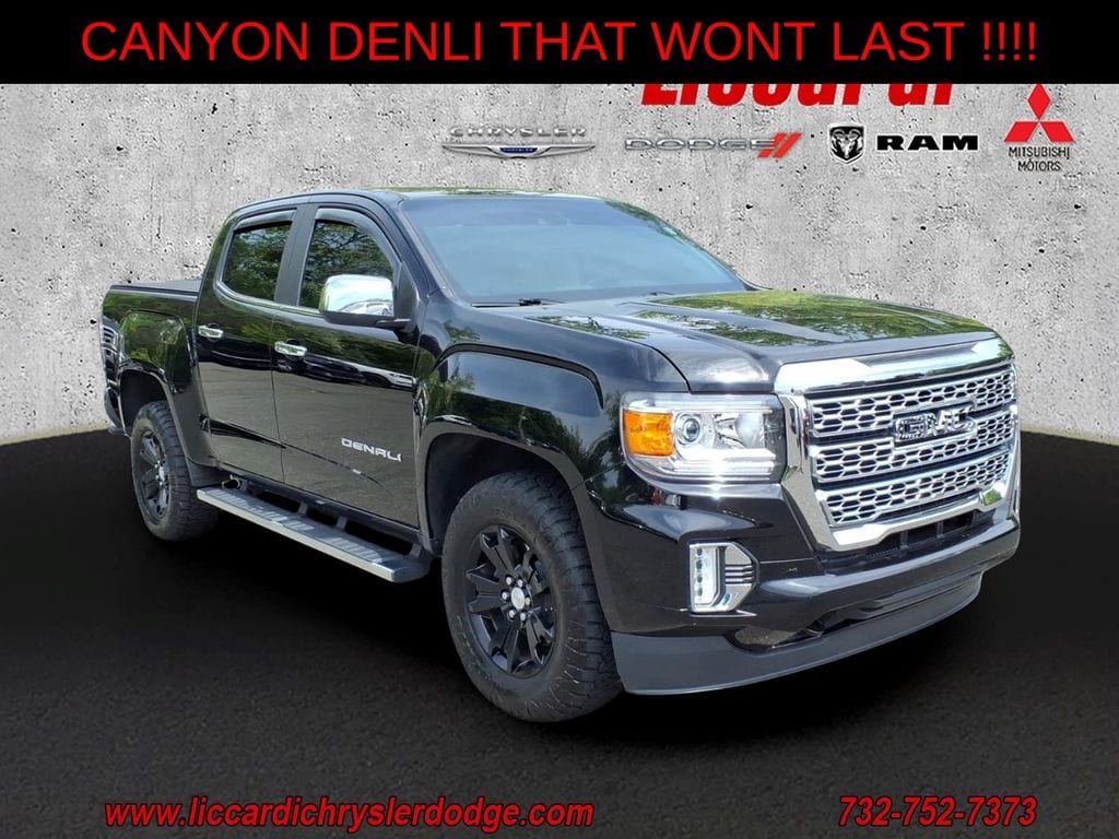 2022 GMC Canyon 4WD Denali Crew Cab Short Box's photo