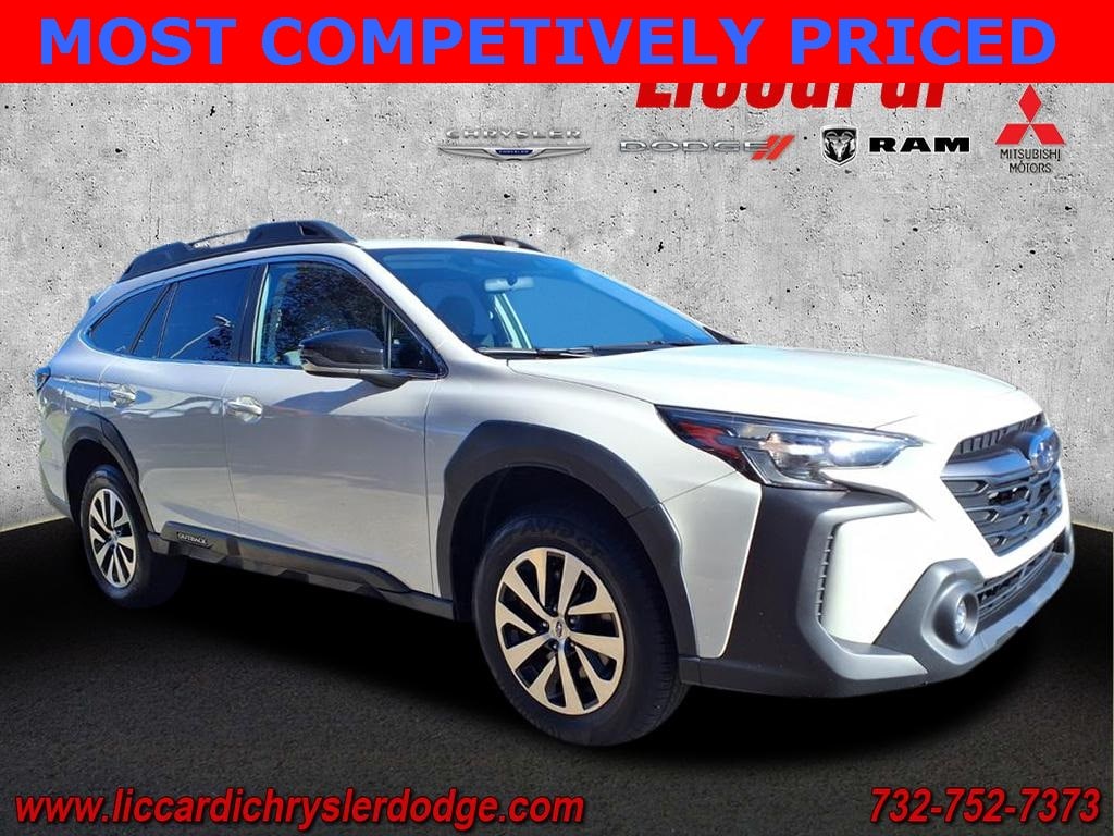 2024 Subaru Outback Premium's photo