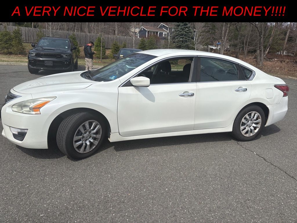 Used 2014 Nissan Altima S with VIN 1N4AL3AP9EN358058 for sale in Green Brook Township, NJ