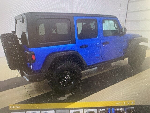 2024 Jeep Wrangler Willys photo 4