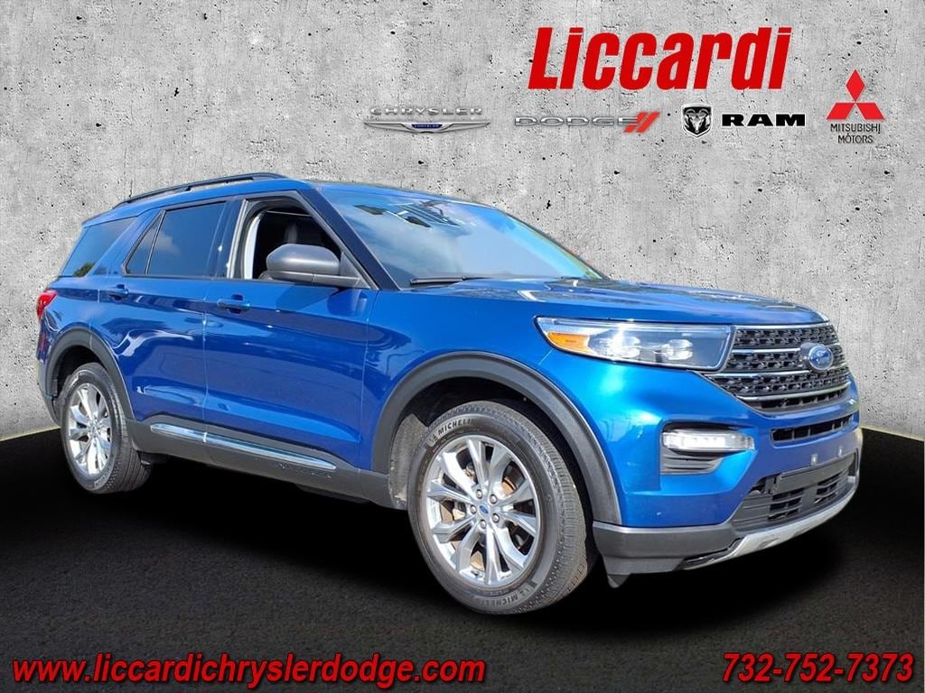 2022 Ford Explorer XLT's photo