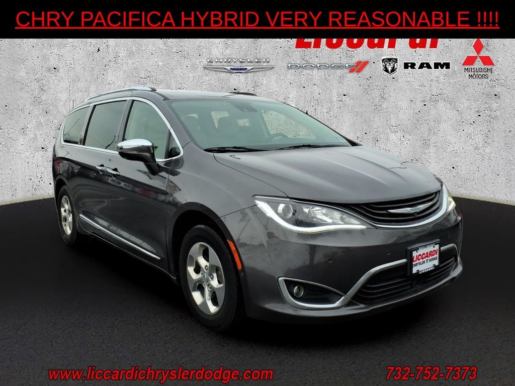 2018 Chrysler Pacifica Hybrid Limited