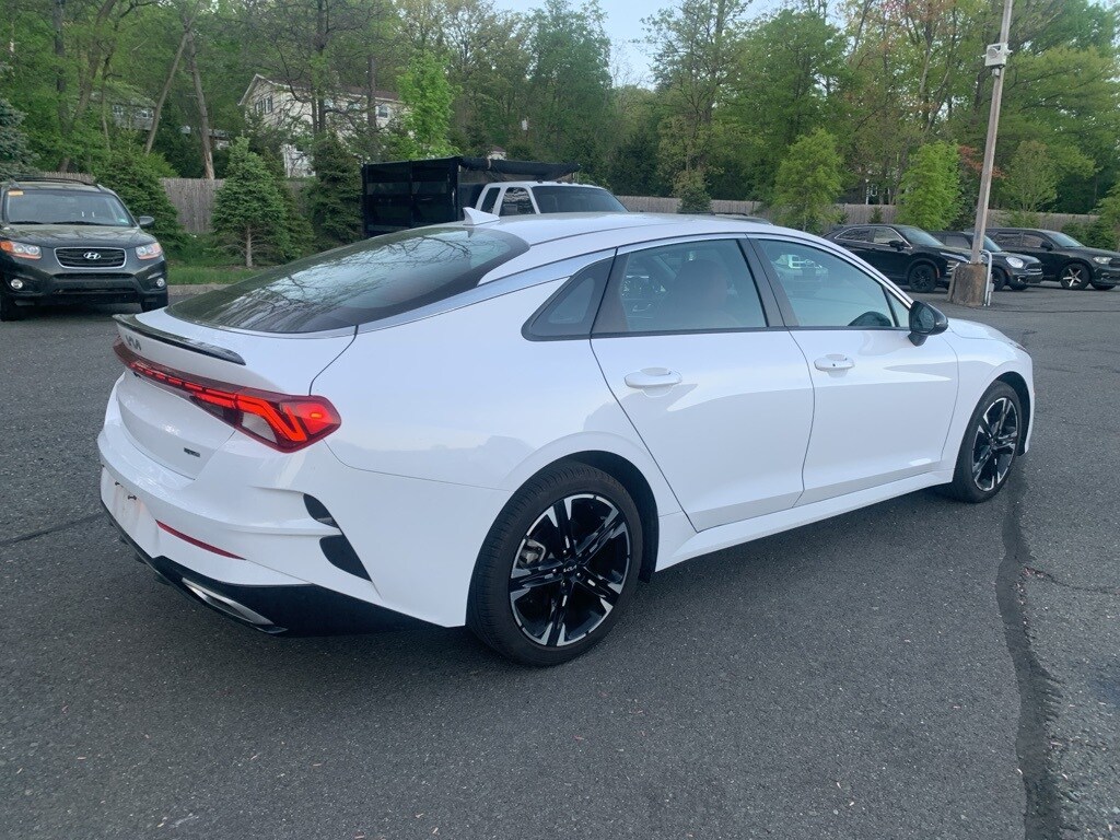 2024 Kia K5 GT-Line photo 3