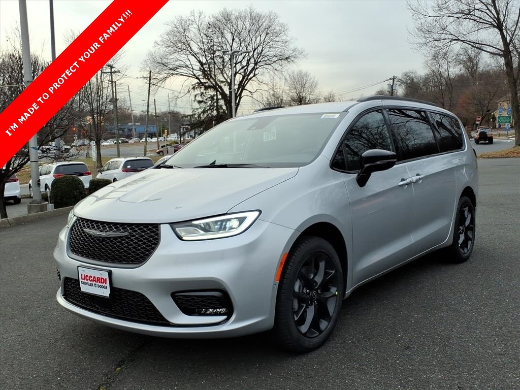 New 2026 Chrysler Pacifica SELECT AWD Passenger Van
