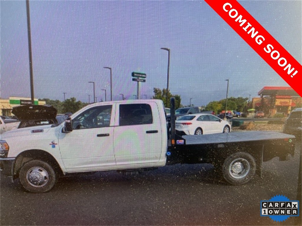 2024 Ram 3500 Tradesman photo 3
