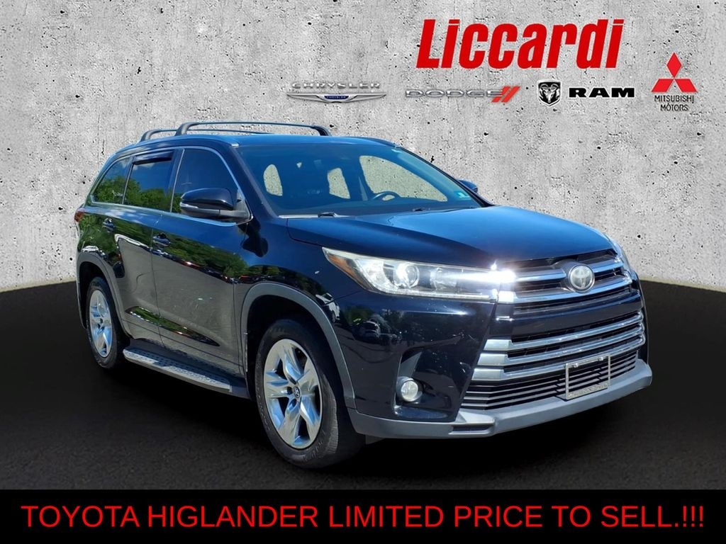 Used 2017 Toyota Highlander Limited SUV