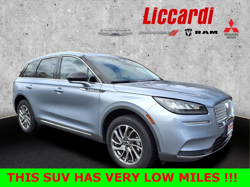 2022 Lincoln Corsair Base's photo