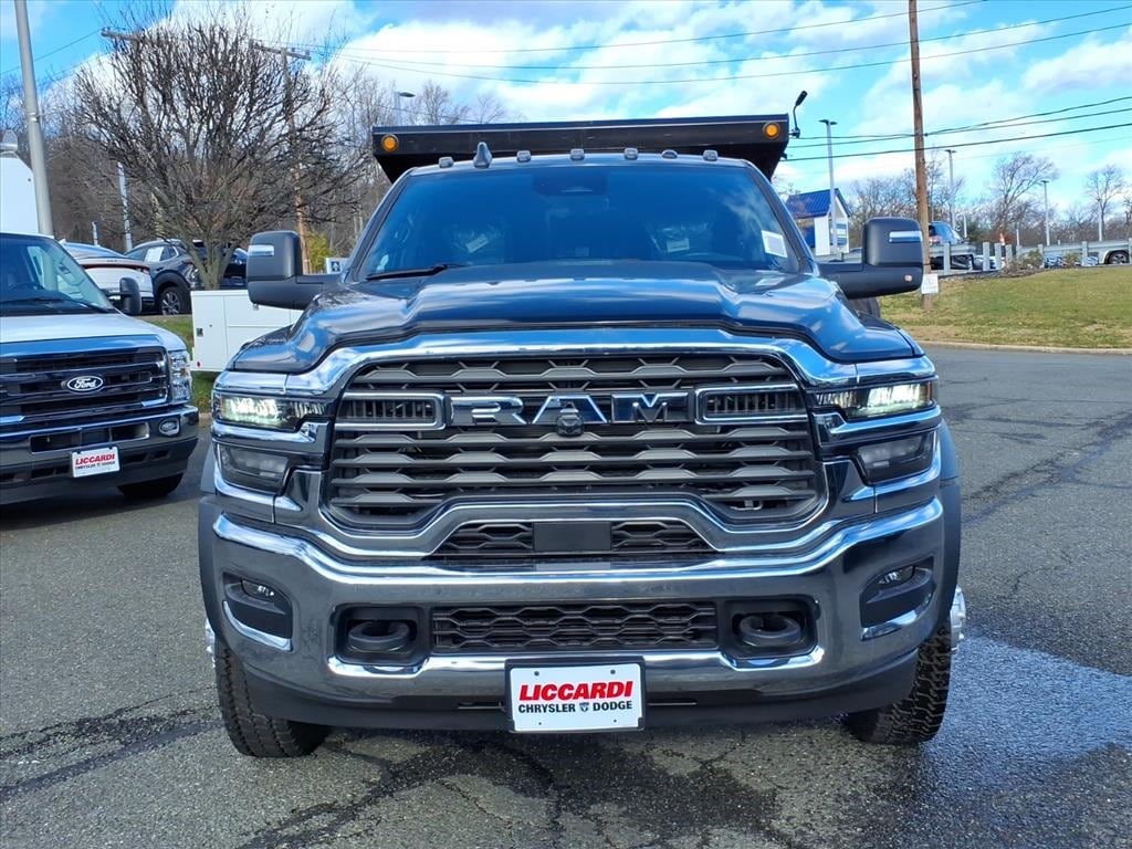 New 2026 Ram 5500 Chassis Cab TRADESMAN CREW 4X4 60' CA Pickup