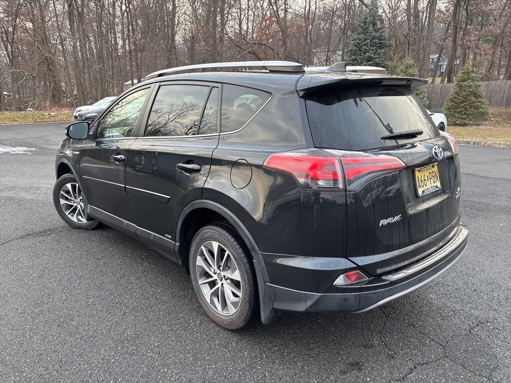 Used 2018 Toyota RAV4 Hybrid XLE SUV