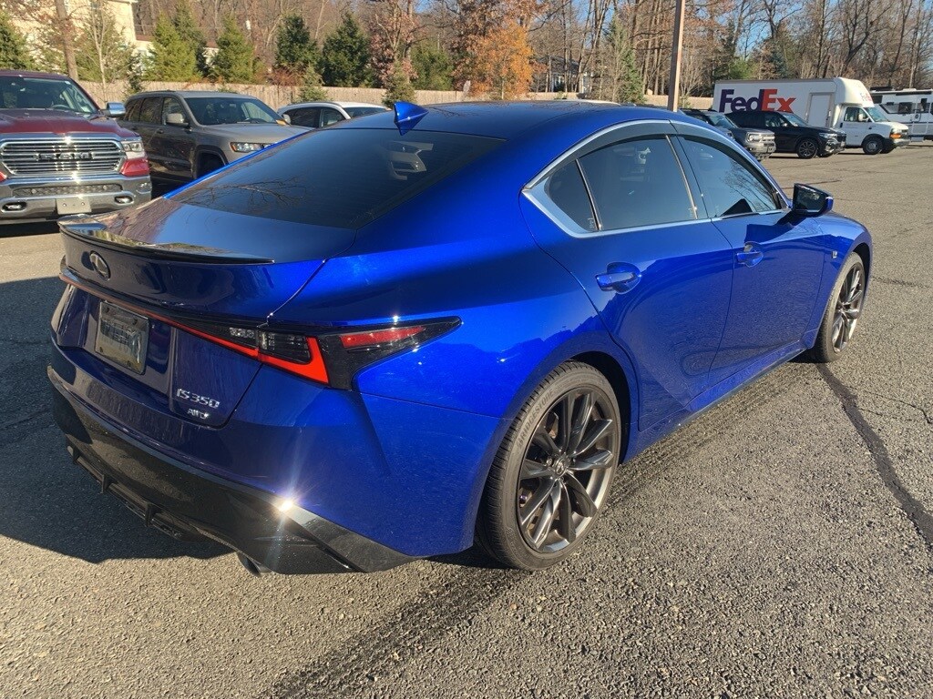 2024 Lexus IS 350 F SPORT photo 2