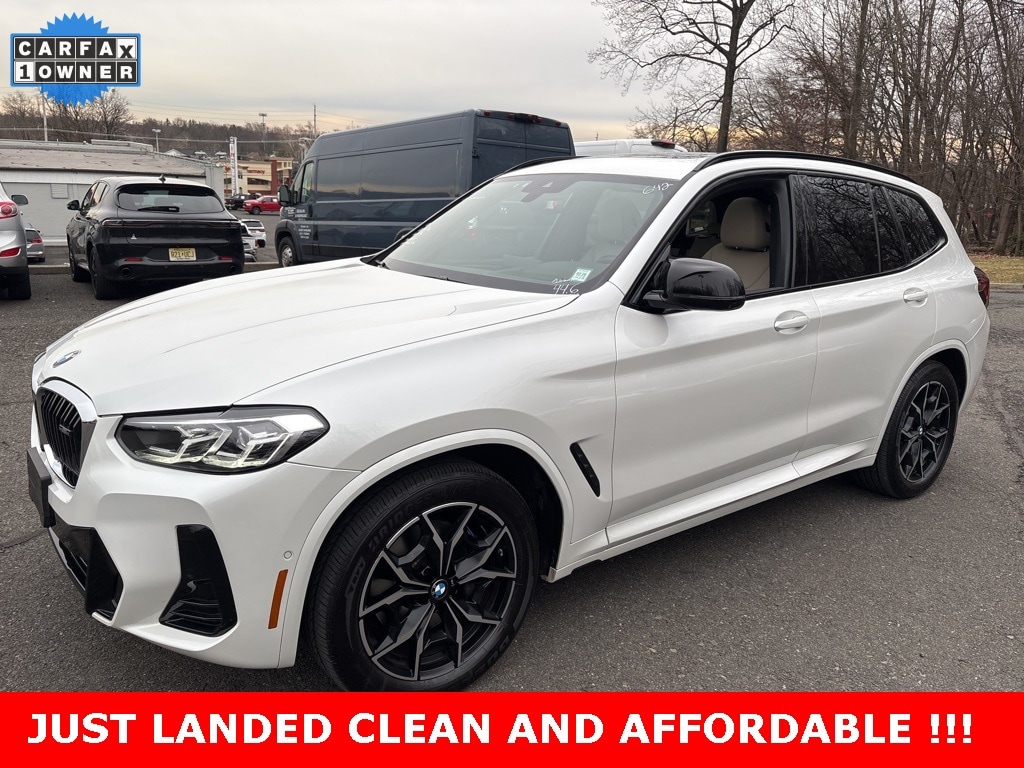 2023 BMW X3 40i's photo